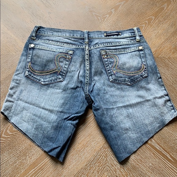 ROCK & REPUBLIC Original Cut Off Denim Shorts 28 - Picture 6 of 8